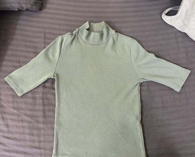 Zara Knit Turtleneck Top🐢