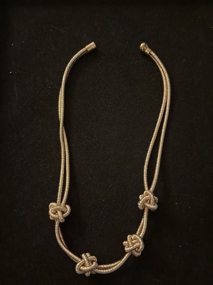Magnectic Neckace knots Rose gold