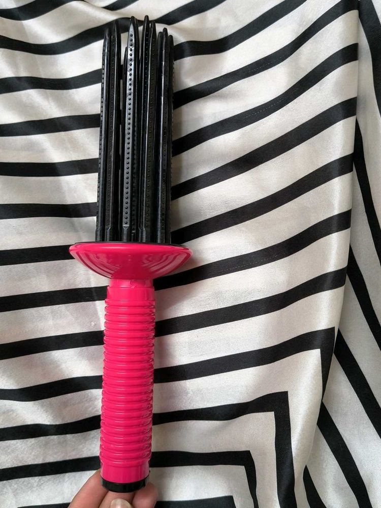 Curly hair rolling comb for styling