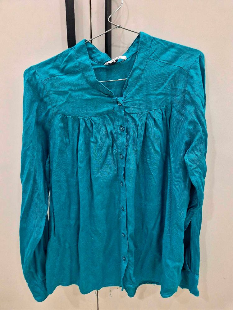 Elegant Teal Long-Sleeve Blouse
