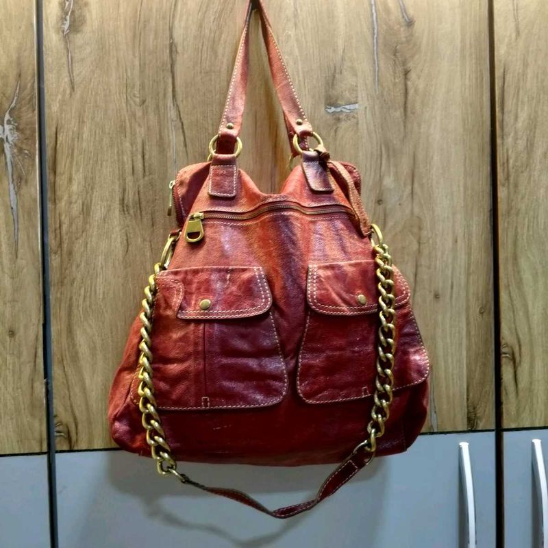 Chic Red Leather Shoulder Bag with Gold Chain💥