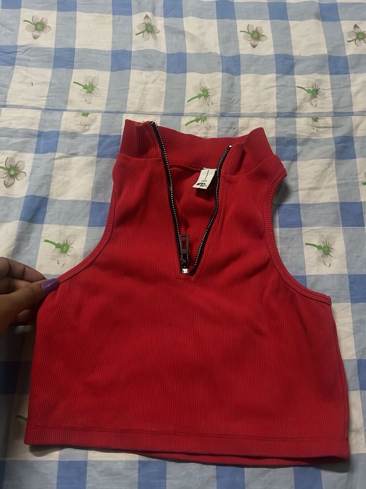 Red Sleeveless Zip-Up Crop Top (from new me)