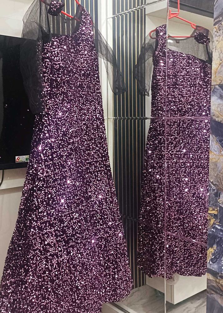 Brand new party wear gown💜