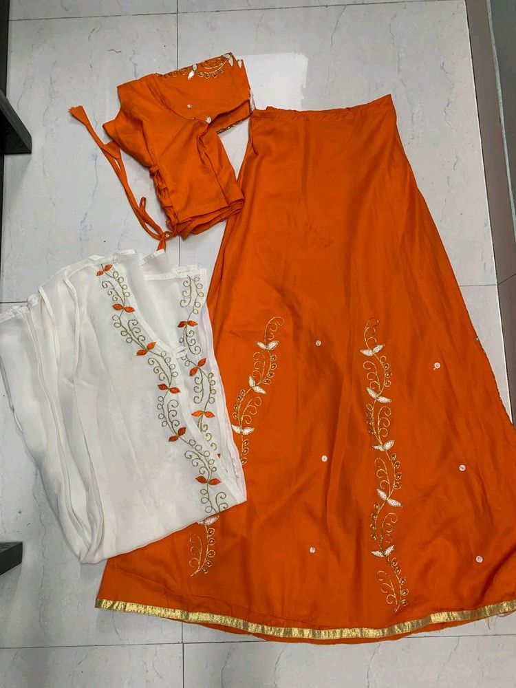 Lahenga Choli With Shrug