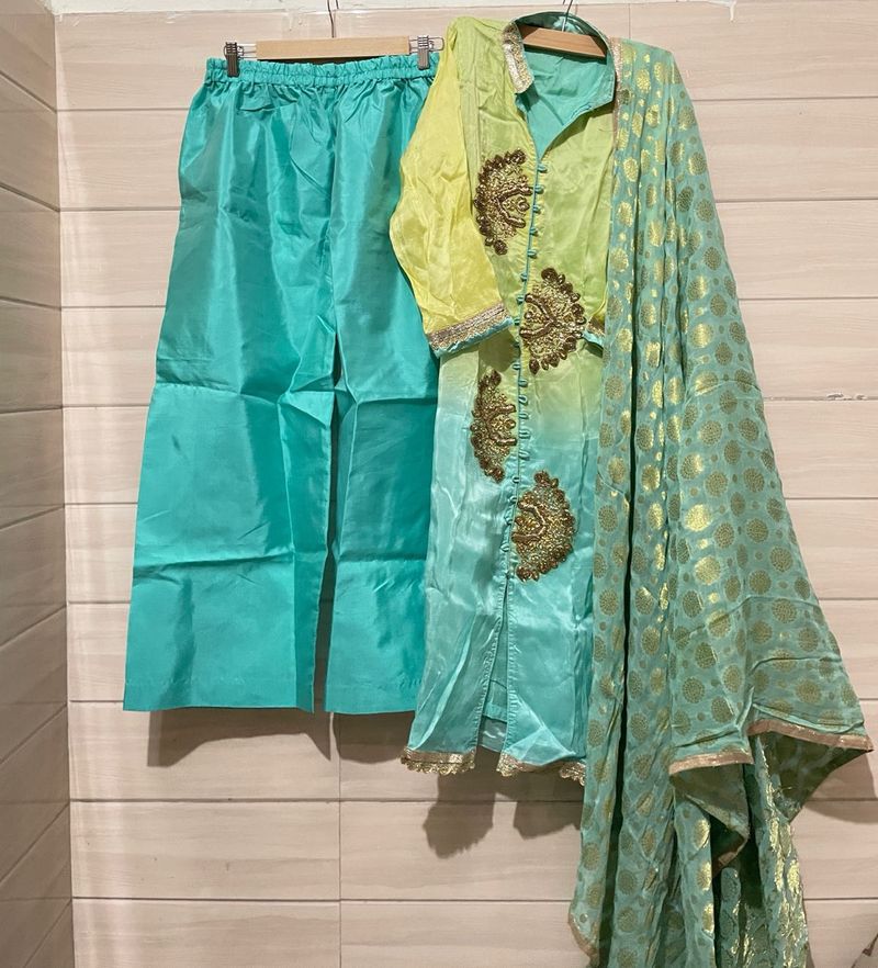 Zari work Elegant Teal &amp; Lime Kurta Set with banar