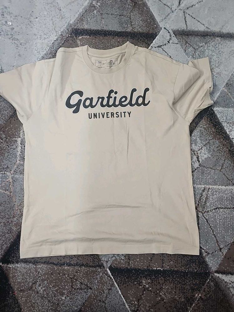 Garfield University Graphic Tee