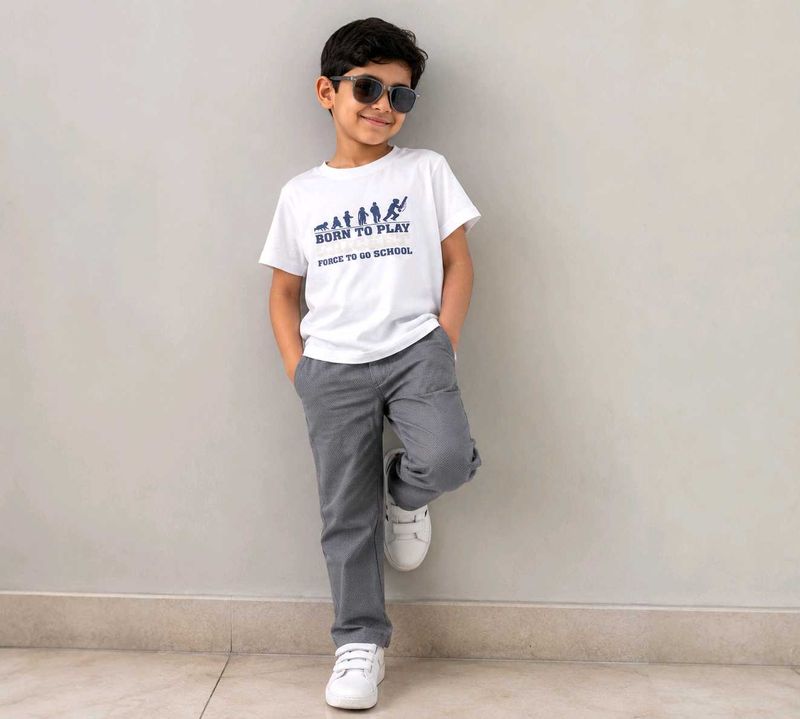 “Classic white t-shirt and gray paint cool Collect