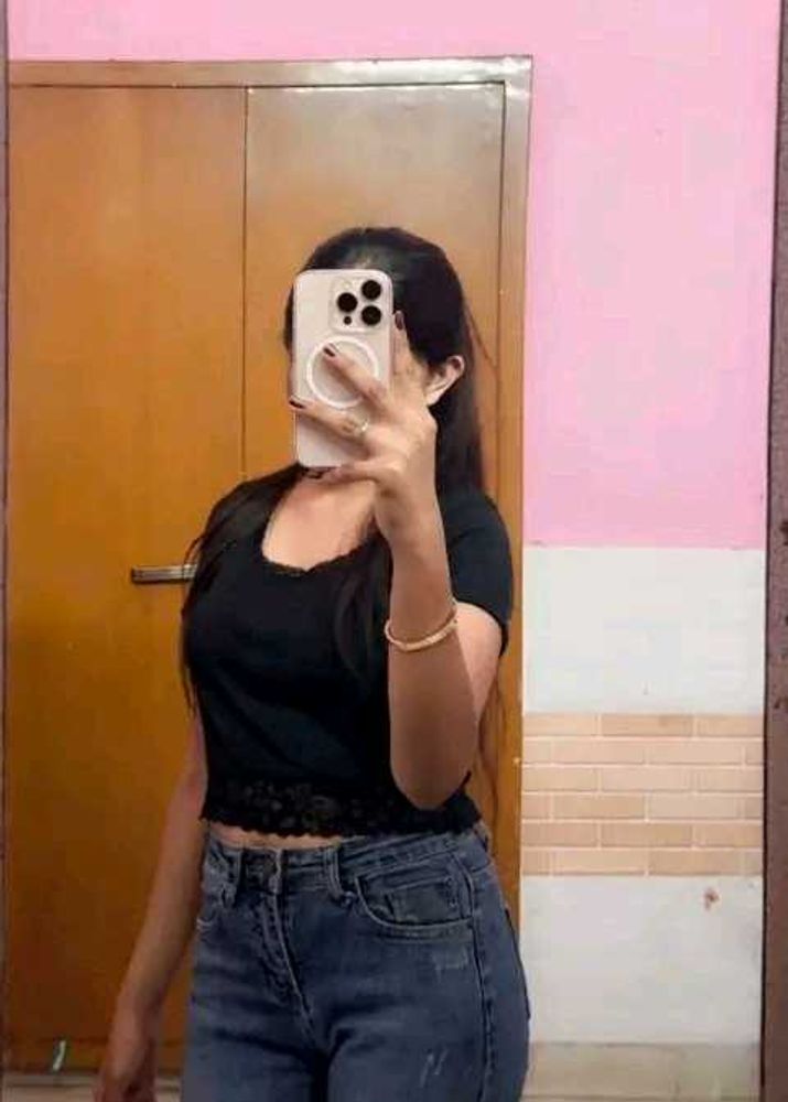 Fashionble crop top Casual to