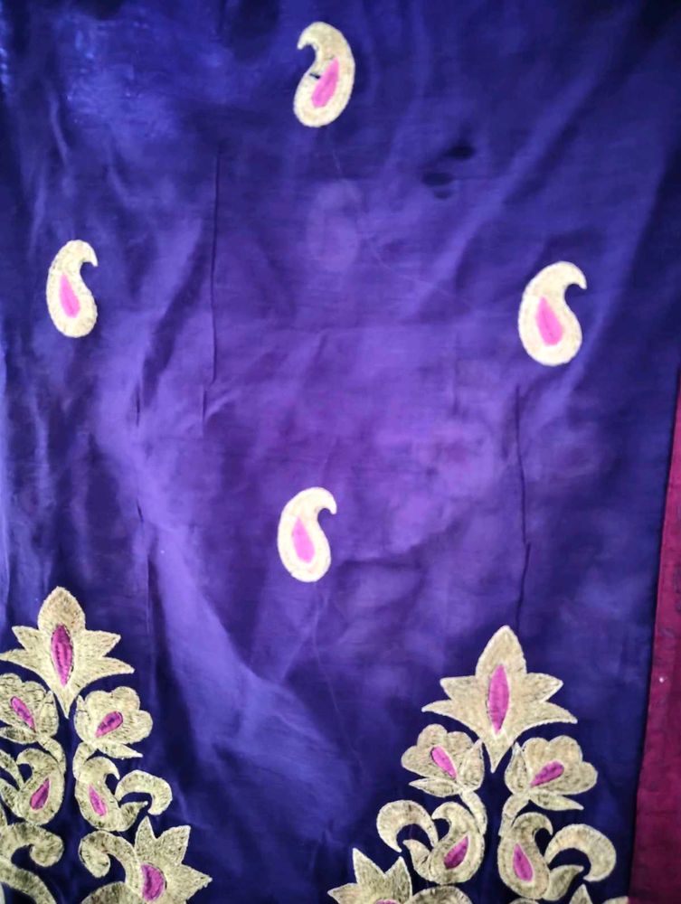 Elegant Purple Duppata with Paisley Motifs
