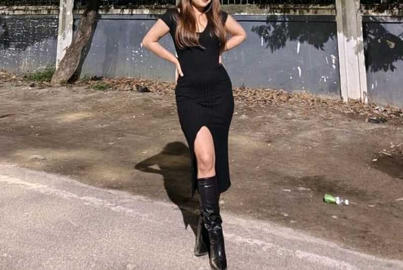 🌸 ZARA Black Ribbed bodycon Dress with Slit🌸