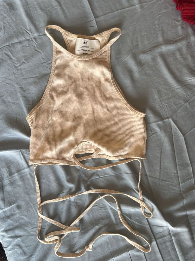 Ribbed Halter Neck Crop Top
