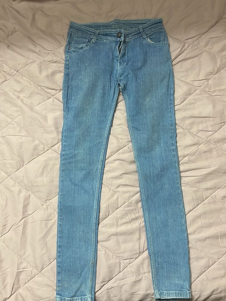 Light Wash Skinny Jeans