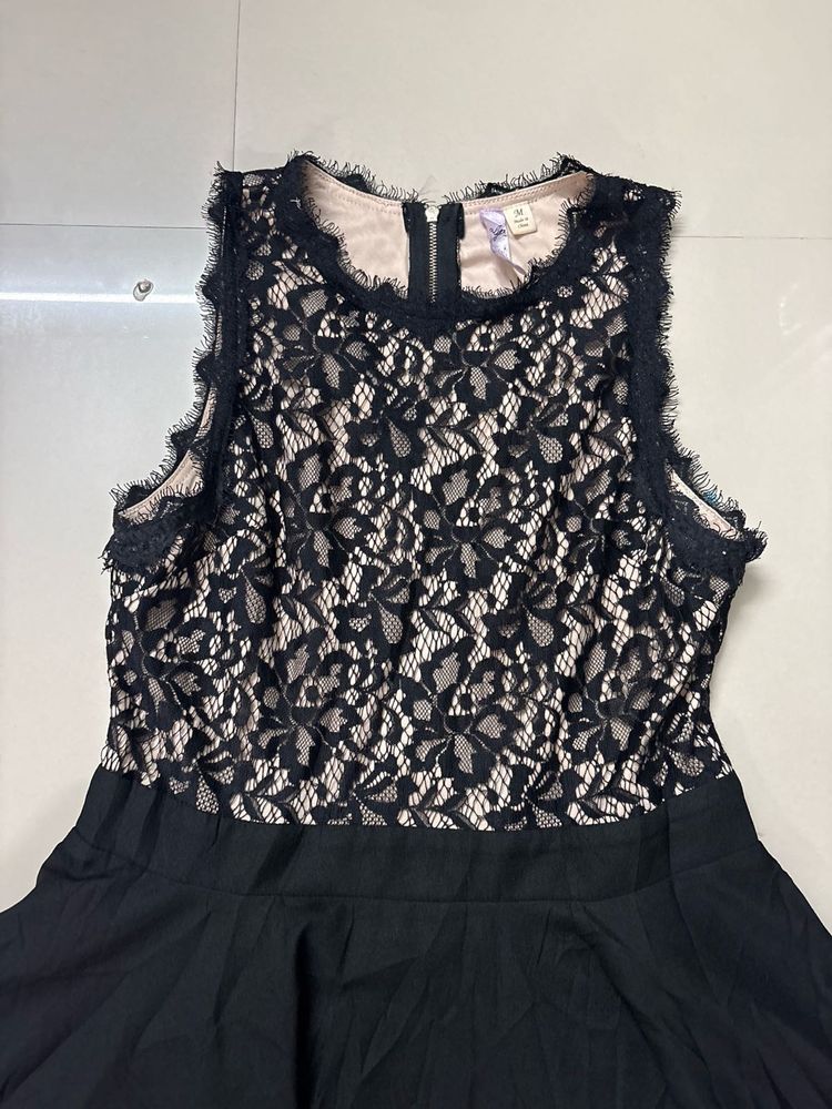 Elegant Black Lace Dress