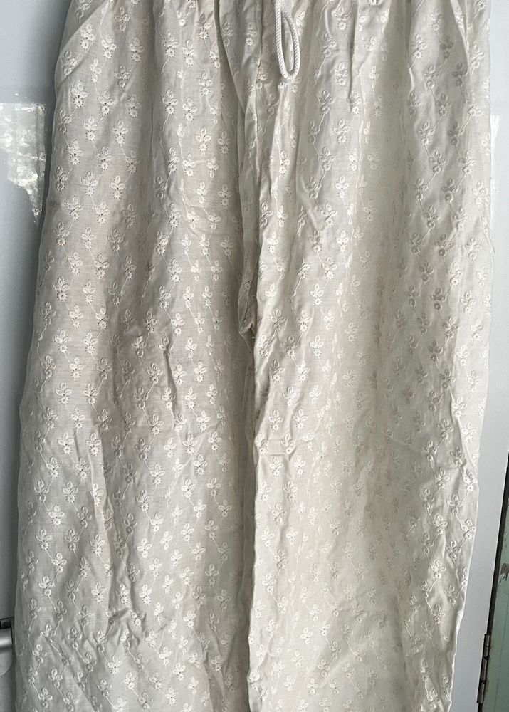 WHITE CHIKAN PANTS