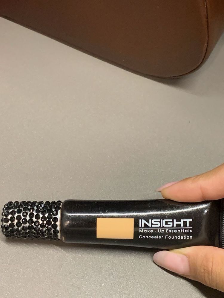 Insight Concealer Foundation