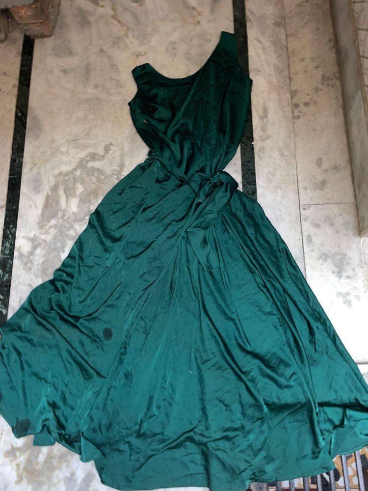 Elegant Emerald Green Dress