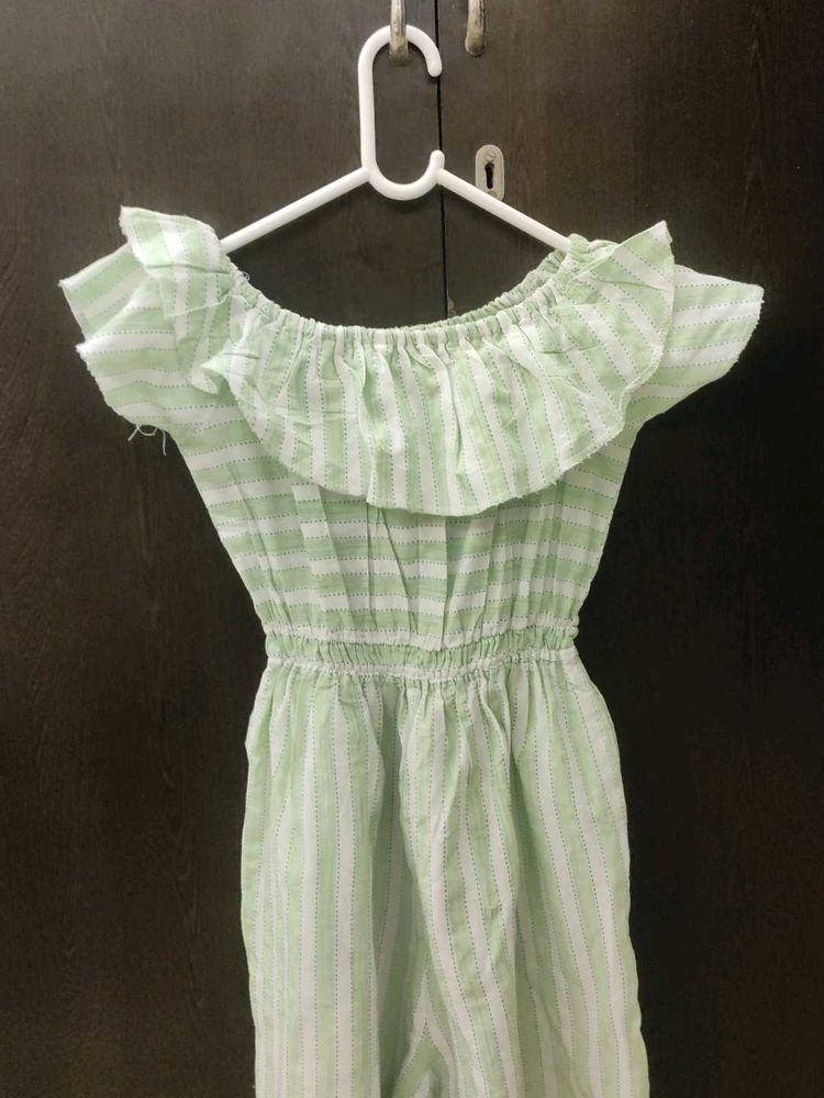 Cute Green &amp; White Jumpsuit