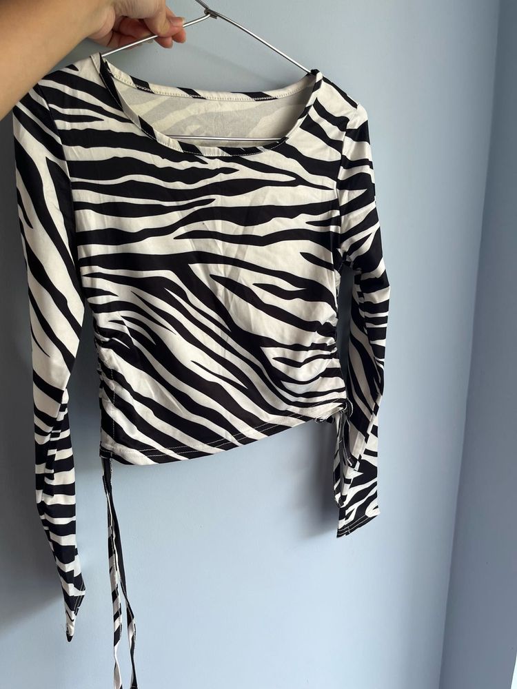 Stylish Zebra Print Long Sleeve Top