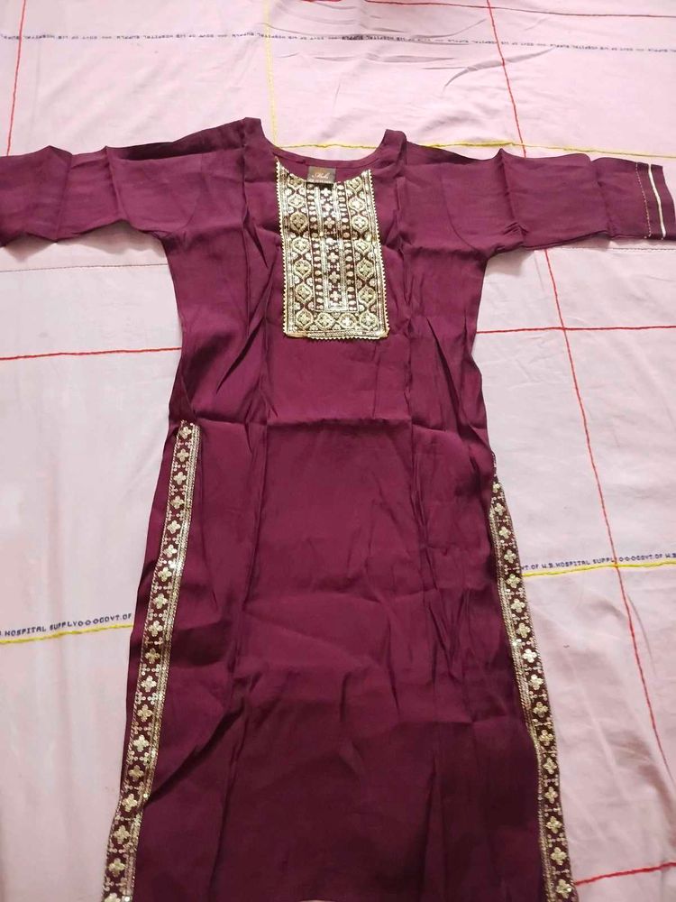 Elegant Maroon Kurta with Gold Embroidery