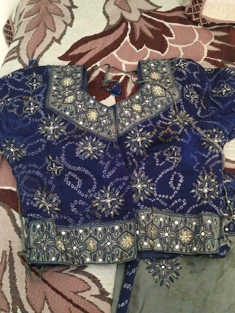 stitch blouse with jaipuri print Beautiful saree