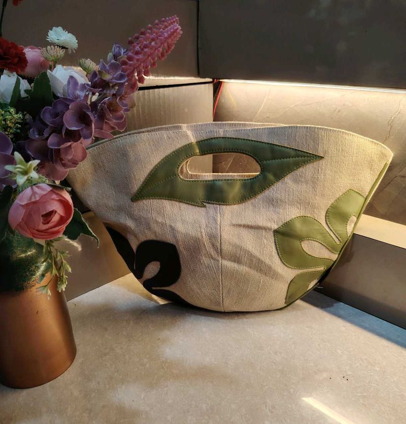 Unique Leaf Design Tote Bag