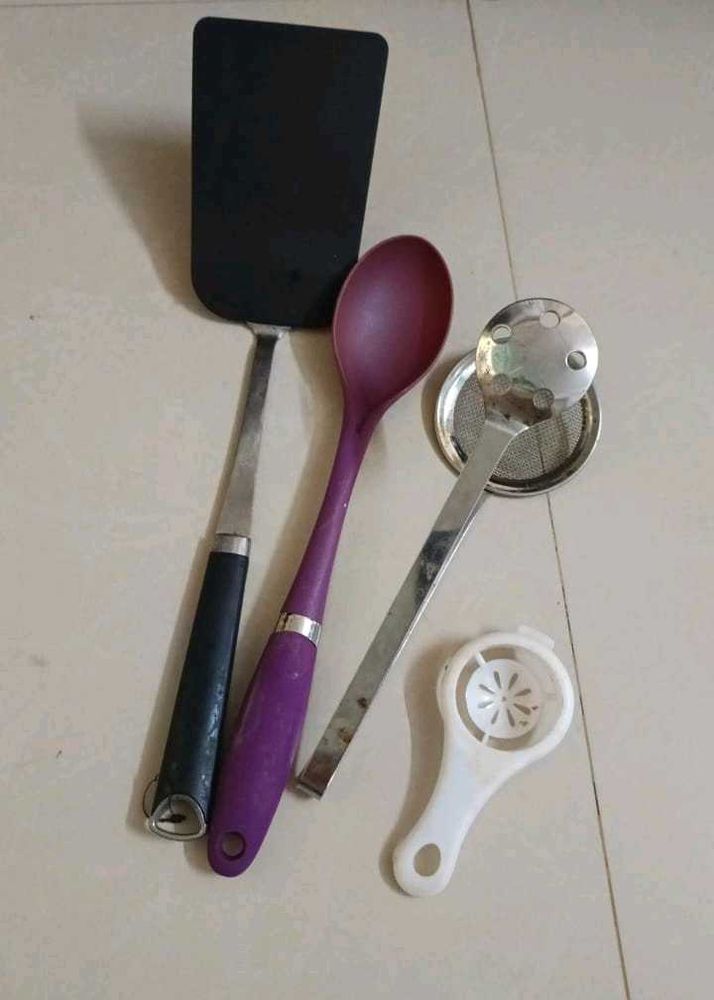 Assorted Kitchen Utensil Set