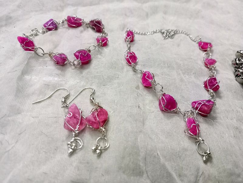 Combo Neck Chain With Bangles