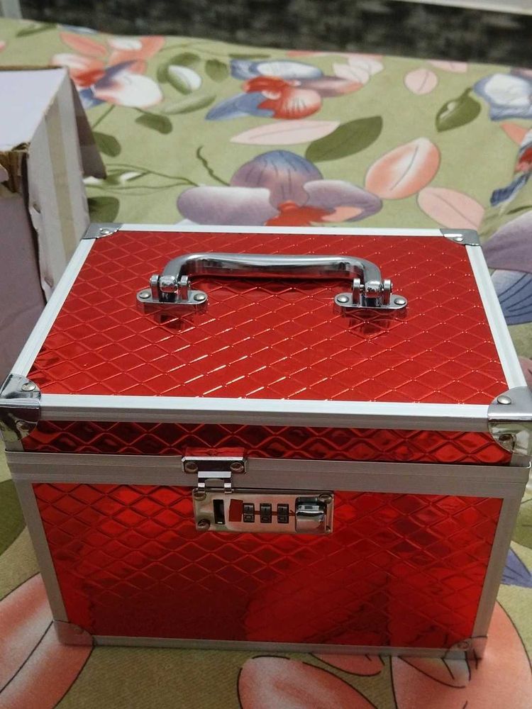 makeup box