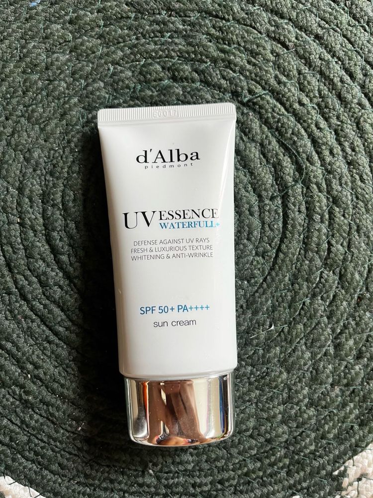 D'Alba UV Essence Waterfull Sun Cream SPF 50+