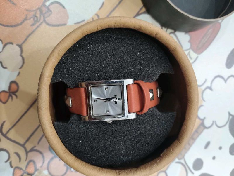 Stylish Helix Women's Watch