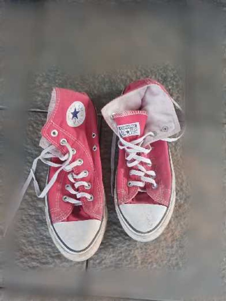 Converse Chuck Taylor All Star High Top Sneakers
