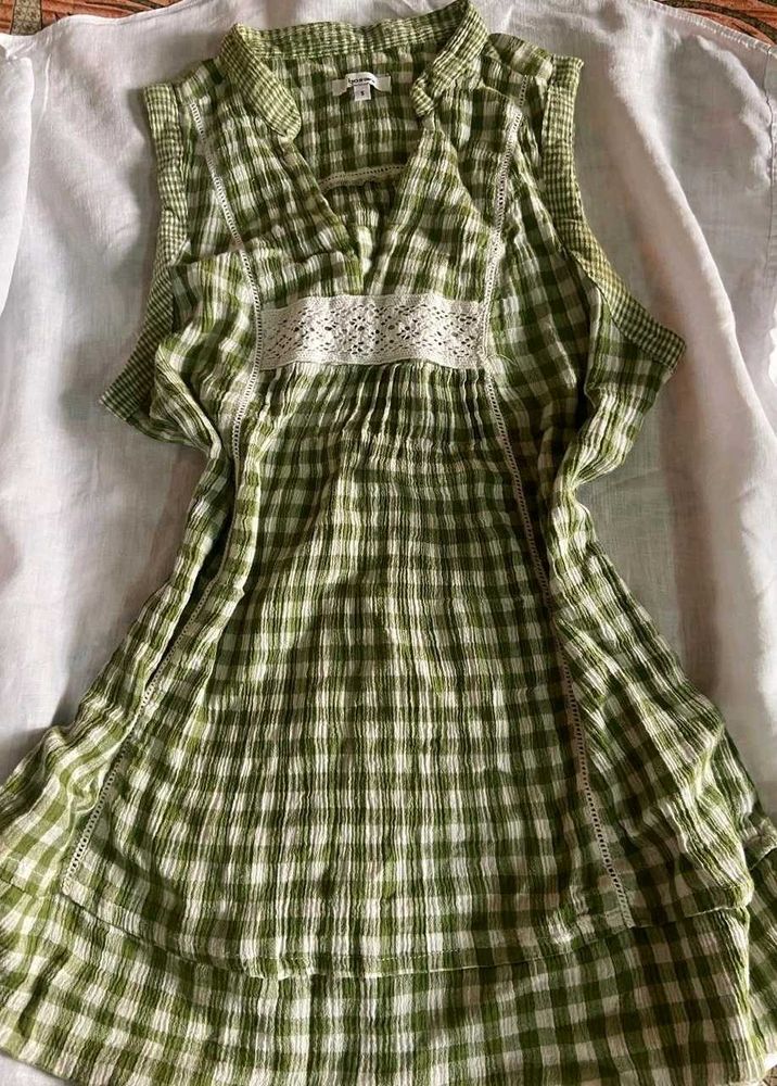 Sale !!!Bossini Green Checkered Top