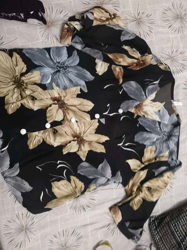 Floral Print Button-Up Top for women in xl