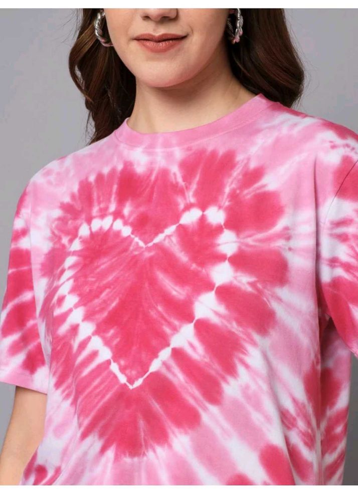 Trendy Pink Heart Tie-Dye T-Shirt