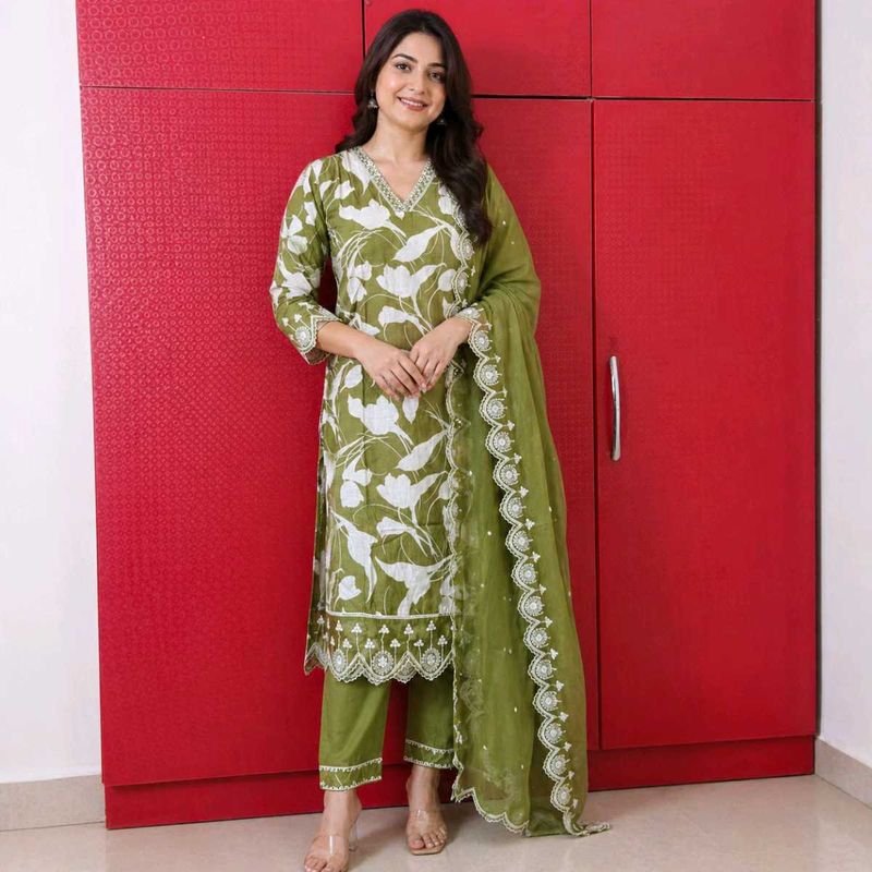 Elegant Green Unstitched Kurta Set with Dupatta
