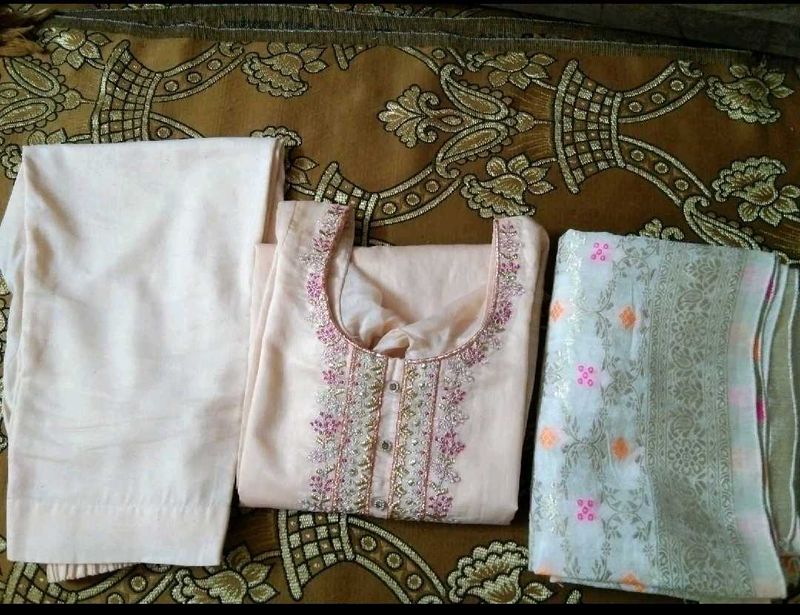 Embroidery Suit With Banarasi Duptta🧡🩷