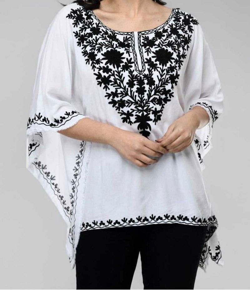 SAAKAA Embroidered White Kaftan Top