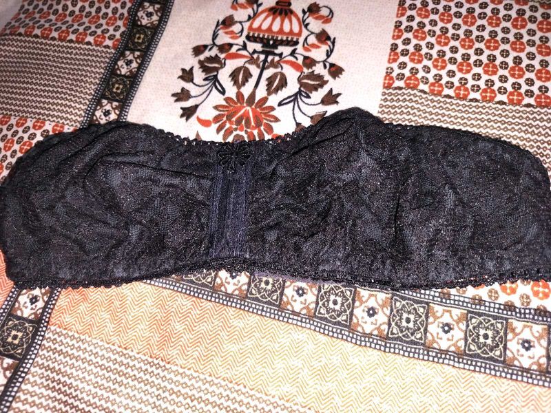 Black Lace Strapless Bra