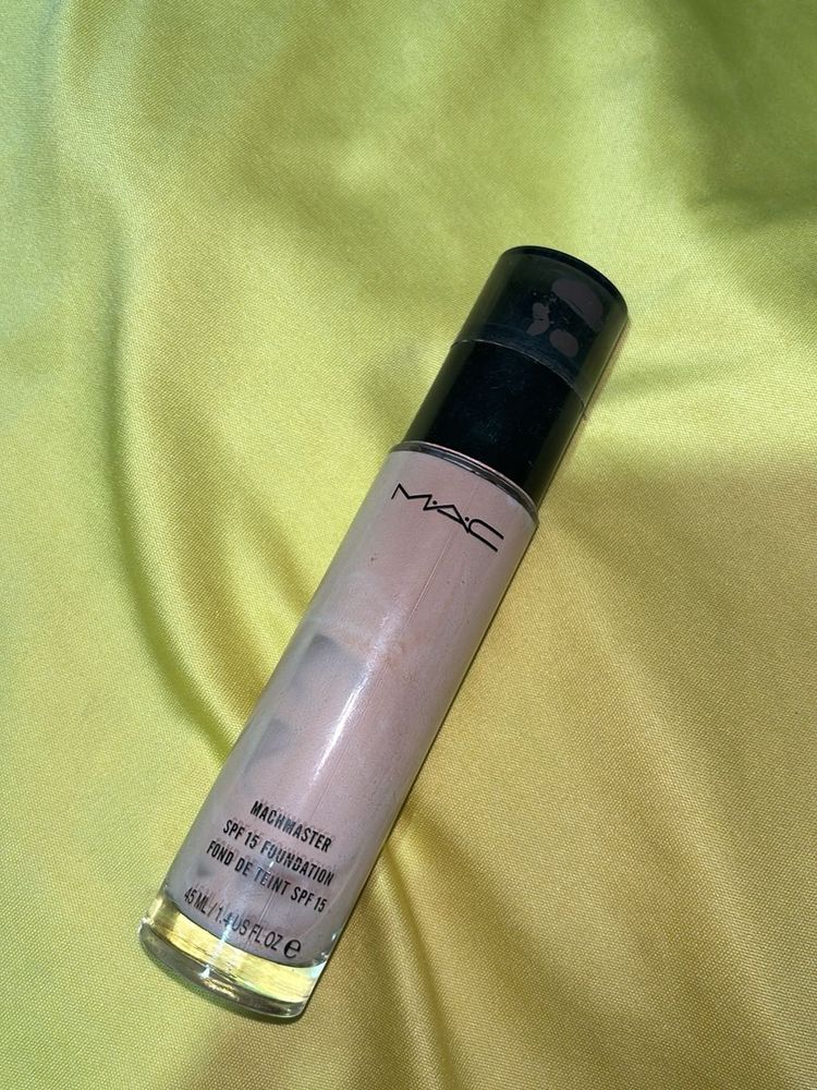 MAC Studio Fix Foundation