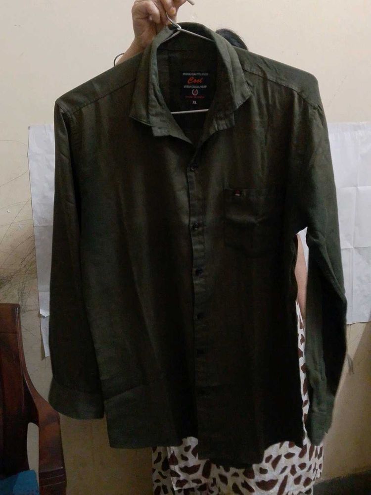 Men's Classic Olive Green Button-Up Shirt