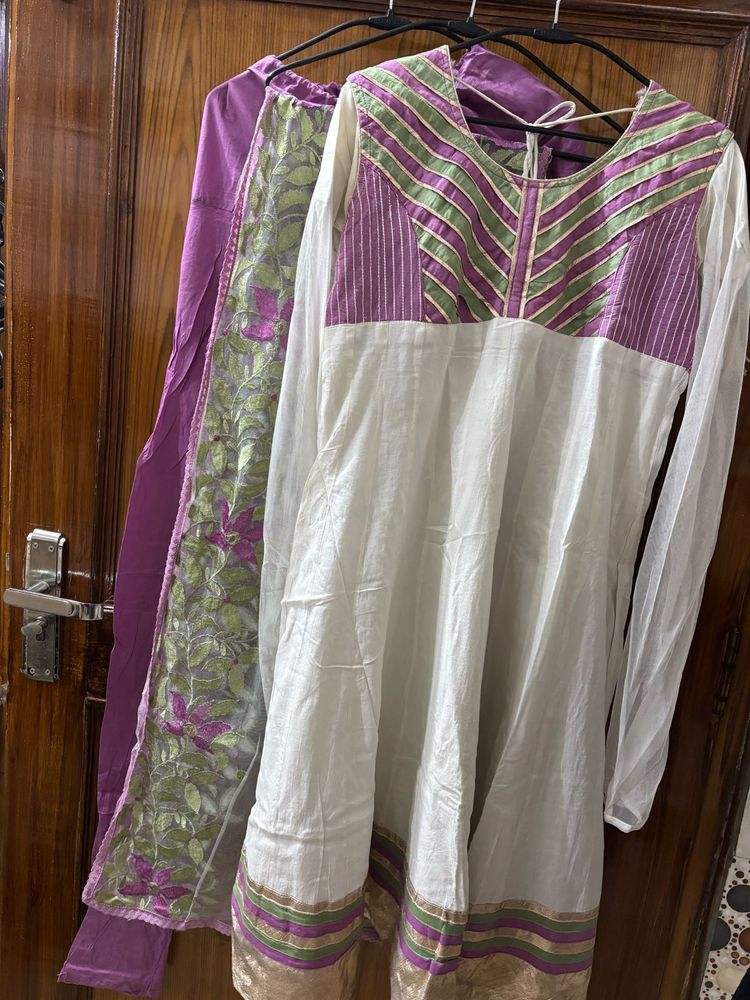 Ethnic gown for women