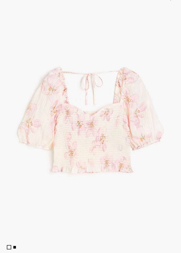 H&amp;M Floral Smocked Puff Sleeve Top
