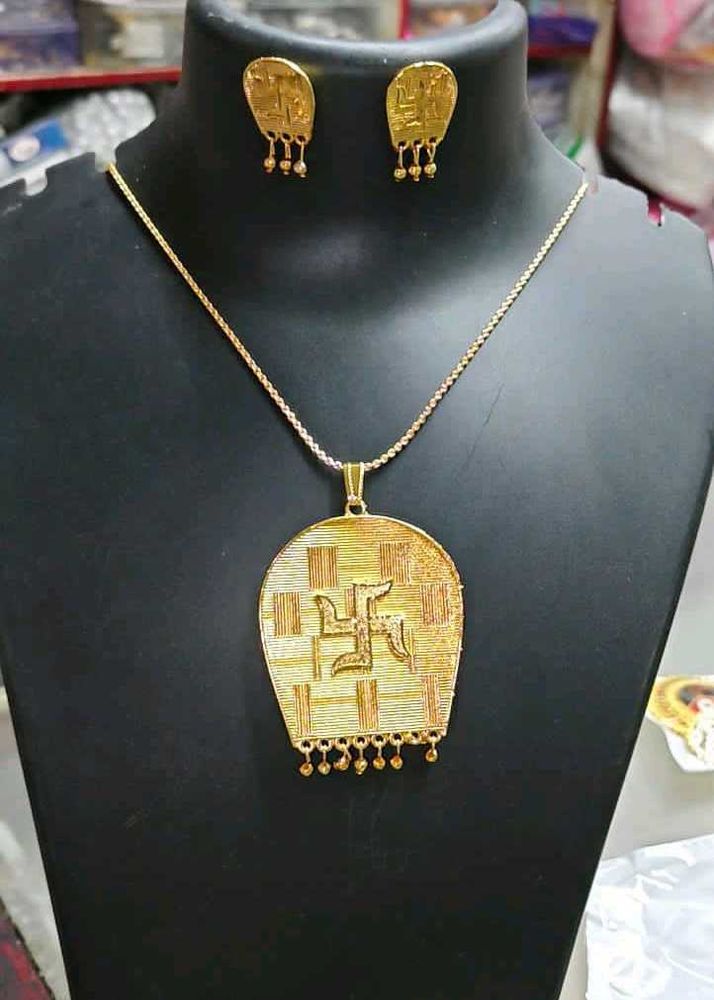Gold Plated Swastik Pendant Set