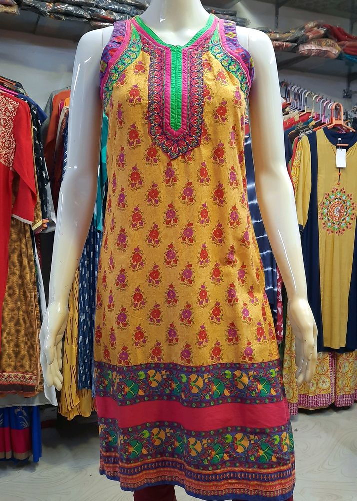 Brand RANGRITI, Show Room Display Kurta