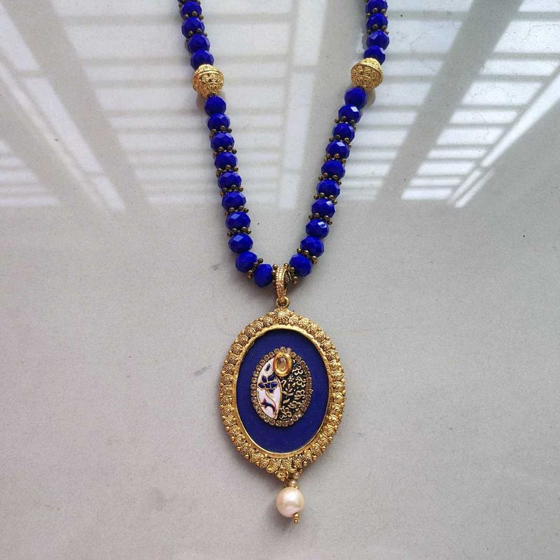 Elegant Blue Beaded Necklace with Pendant