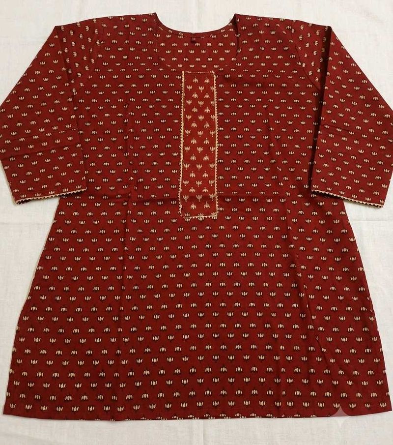 Maroon Printed Kurti👀( SIZE- L)