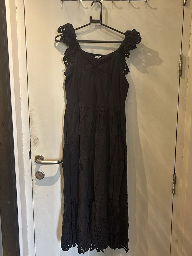 Black cotton Eyelet Detail Midi Dress