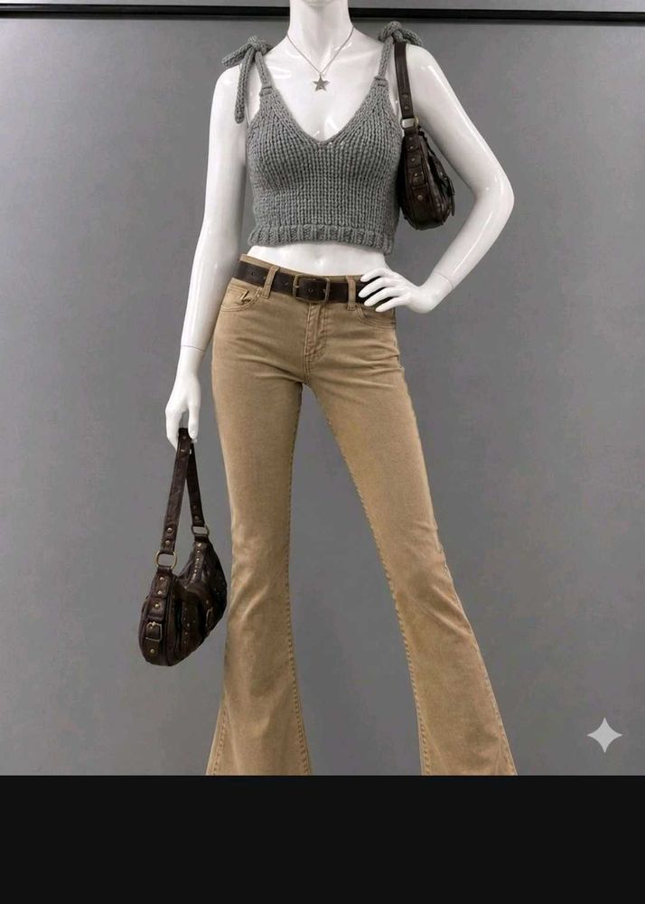 Chic Grey Knitted Crop Top