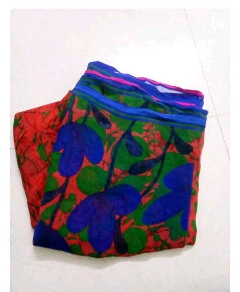Red Floral Saree with unstitche blouse