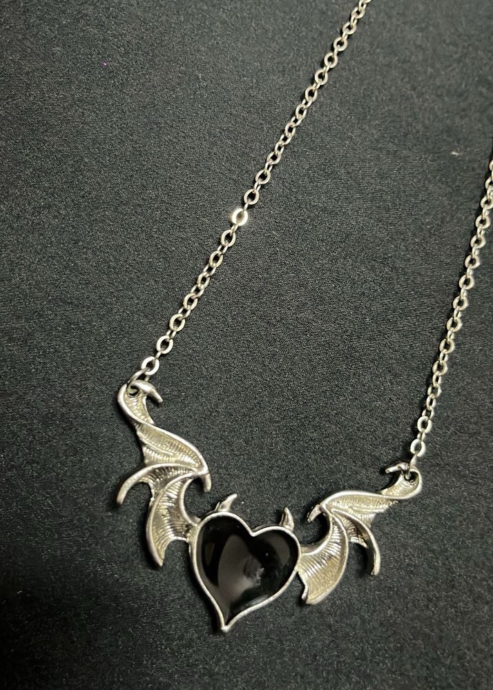 Gothic Black Heart &amp; Wings Necklace